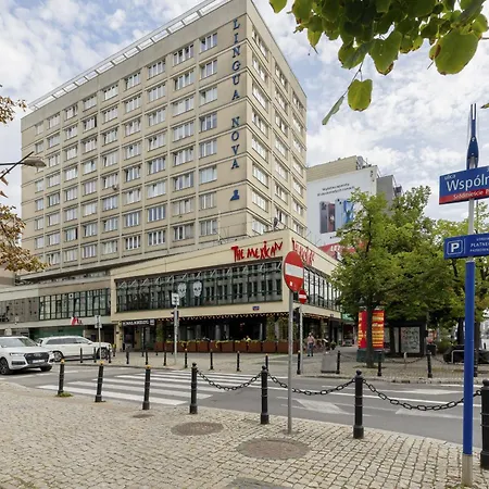 Elegant Grey Wspolna Srodmiescie In By Renters
