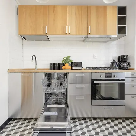 Elegant Grey Wspolna Srodmiescie In By Renters